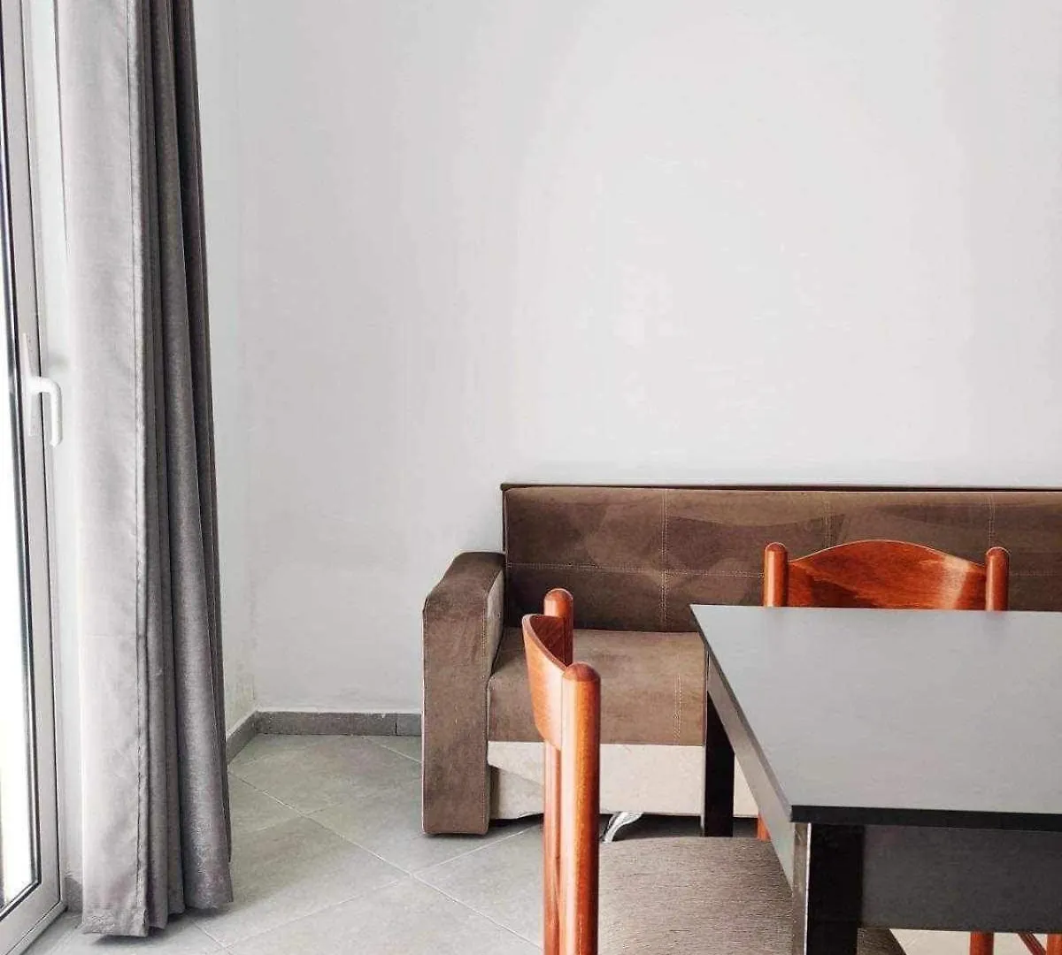 La Luna Apartment Sarande 0*,  Albania