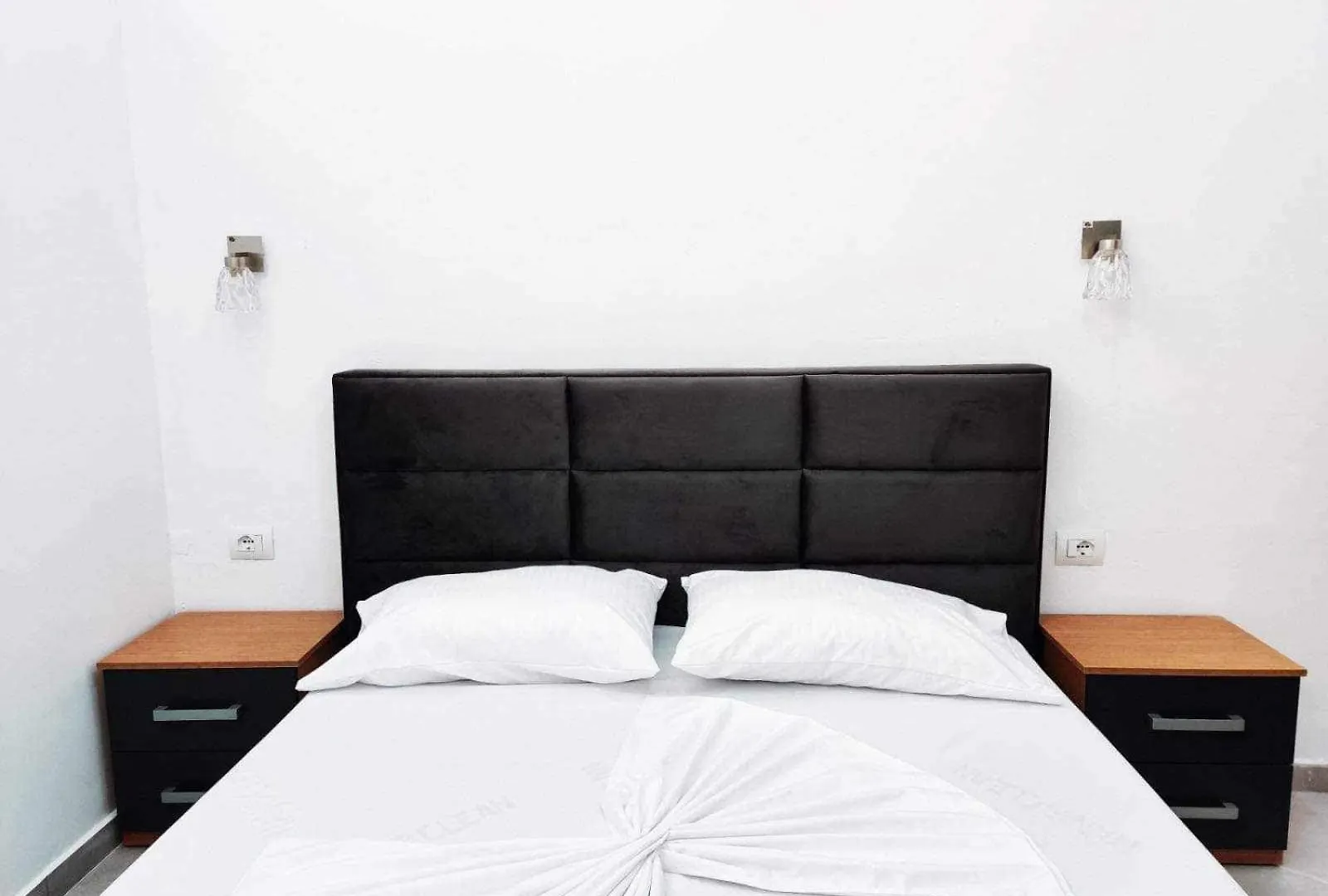 La Luna Apartment Sarande 0*,