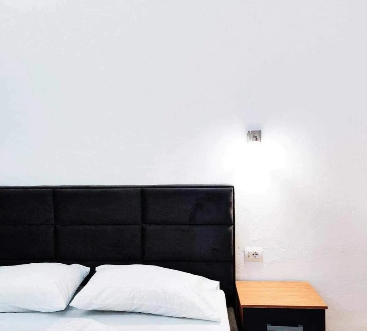 La Luna Apartment Sarande